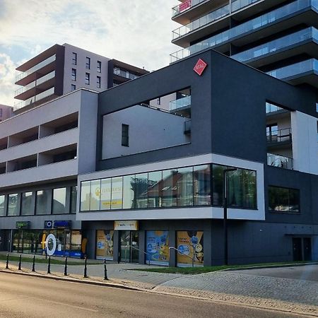 Q Apart Gold-Trzy Pokoje, Manufaktura, Klimatyzacja I Garaz Gratis, Tv Max, Fv, Gwarancja Zadowolenia Lódź Exterior foto