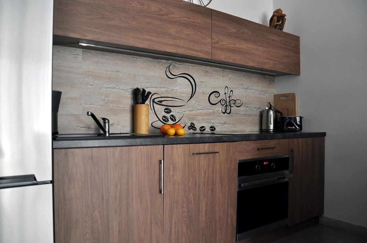 Q Apart Gold-Trzy Pokoje, Manufaktura, Klimatyzacja I Garaz Gratis, Tv Max, Fv, Gwarancja Zadowolenia Lódź Exterior foto