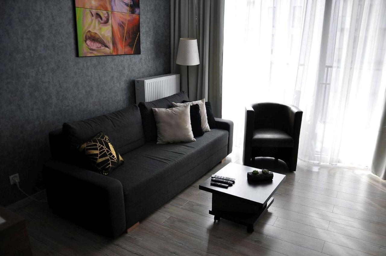 Q Apart Gold- Klimatyzowany 3 Pokojowy Apartament Przy Manufakturze Z Garazem Gratis, Fv Lódź Exterior foto