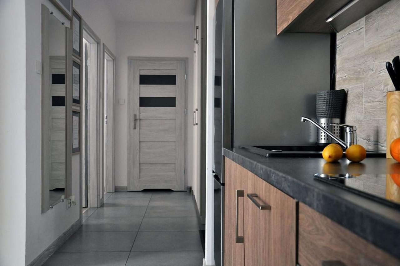 Q Apart Gold- Klimatyzowany 3 Pokojowy Apartament Przy Manufakturze Z Garazem Gratis, Fv Lódź Exterior foto
