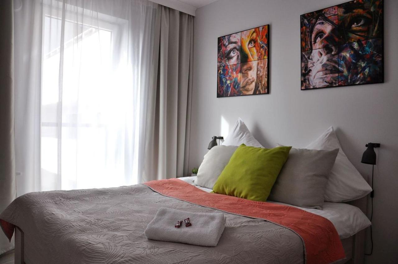 Q Apart Gold- Klimatyzowany 3 Pokojowy Apartament Przy Manufakturze Z Garazem Gratis, Fv Lódź Exterior foto