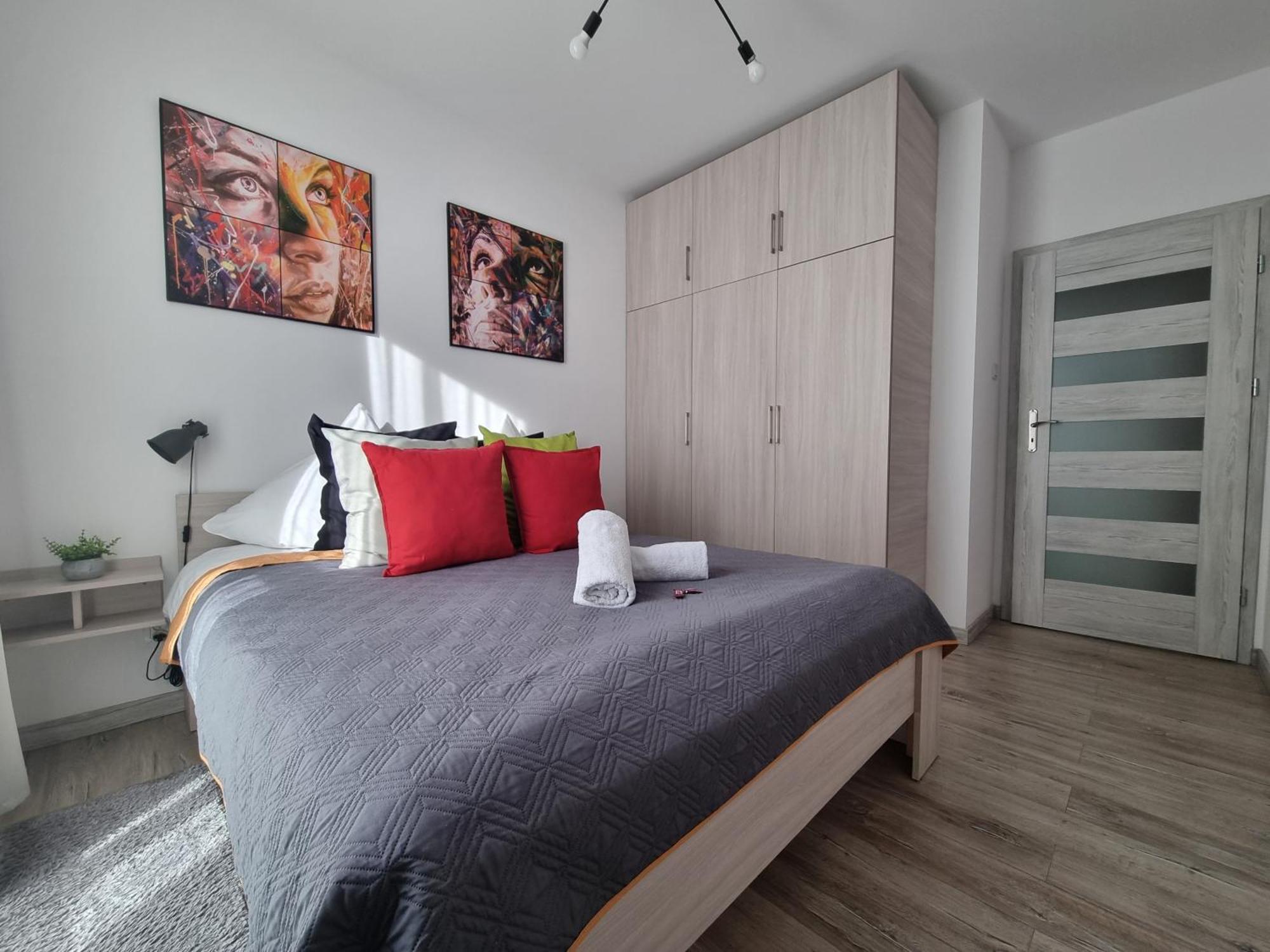 Q Apart Gold- Klimatyzowany 3 Pokojowy Apartament Przy Manufakturze Z Garazem Gratis, Fv Lódź Exterior foto