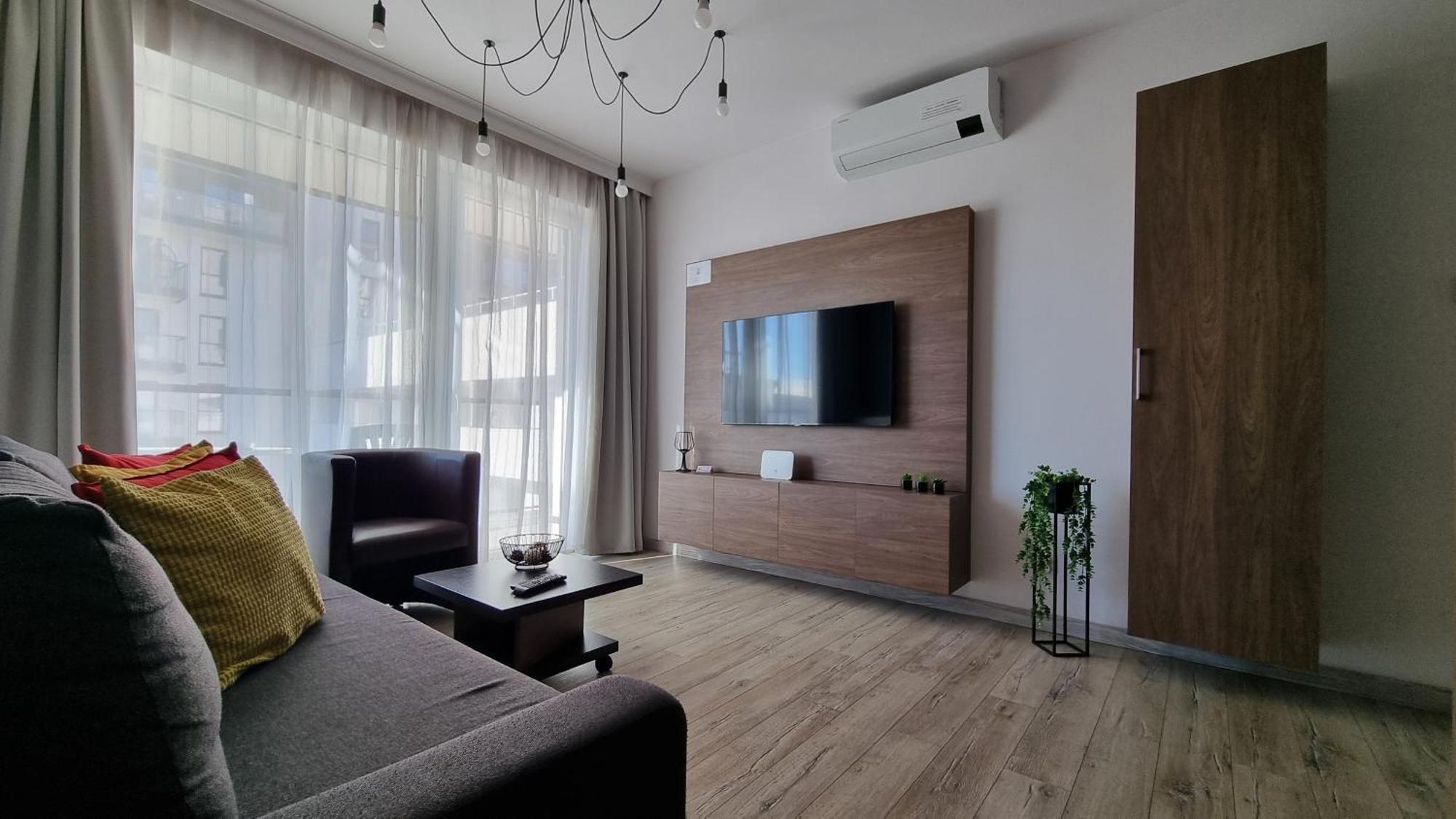 Q Apart Gold-Trzy Pokoje, Manufaktura, Klimatyzacja I Garaz Gratis, Tv Max, Fv, Gwarancja Zadowolenia Lódź Exterior foto