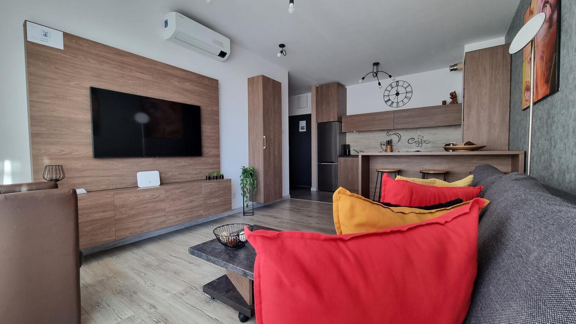Q Apart Gold-Trzy Pokoje, Manufaktura, Klimatyzacja I Garaz Gratis, Tv Max, Fv, Gwarancja Zadowolenia Lódź Exterior foto