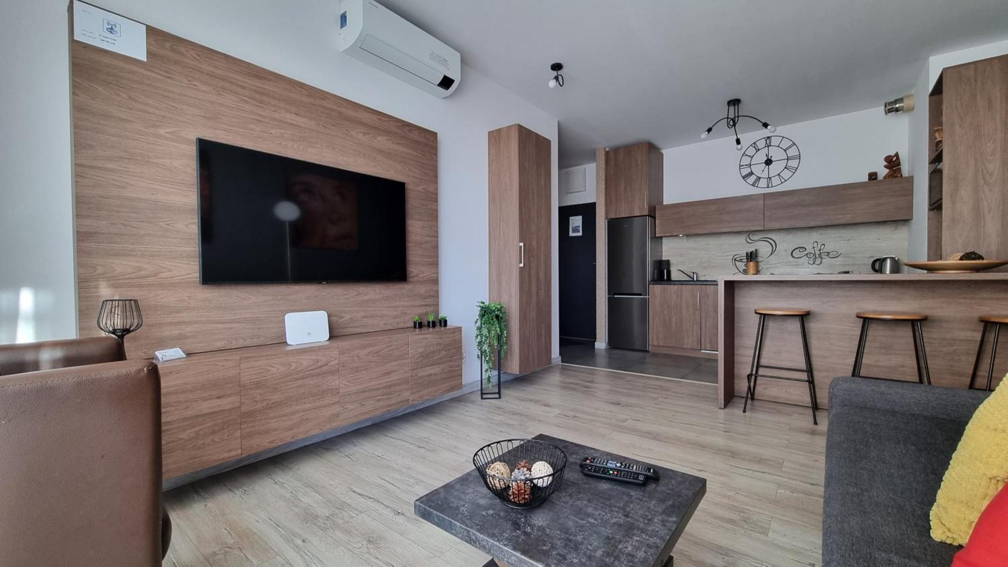 Q Apart Gold-Trzy Pokoje, Manufaktura, Klimatyzacja I Garaz Gratis, Tv Max, Fv, Gwarancja Zadowolenia Lódź Exterior foto
